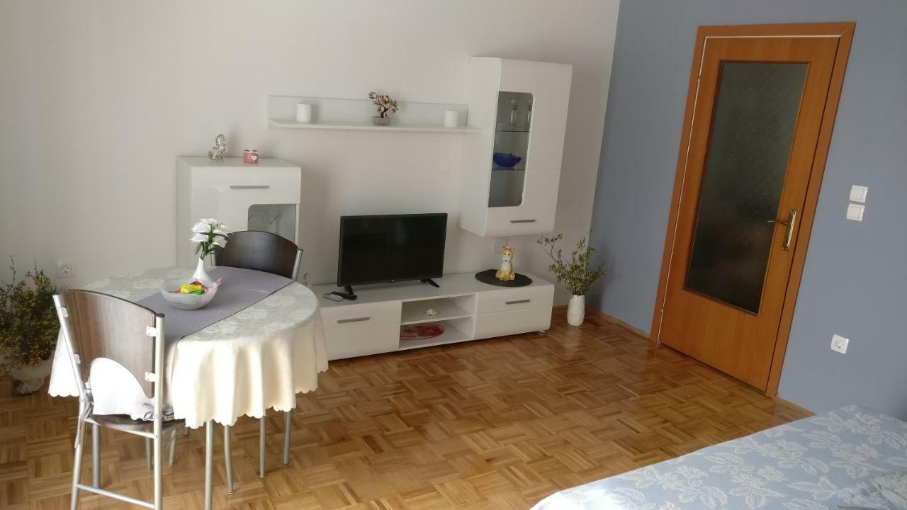 Apartmani Nimcevic Биоград-на-Мору Экстерьер фото